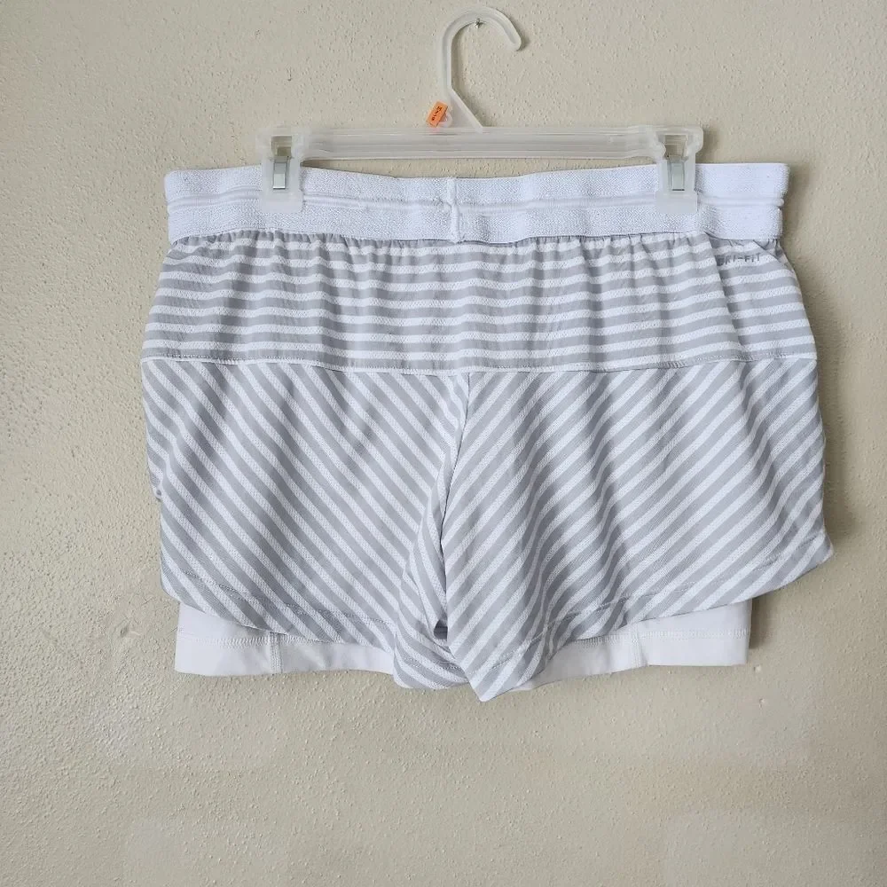 Nike Dri-Fit Pinstripe 2 in1 Running Shorts Layered Athletic Gym Womens Large L